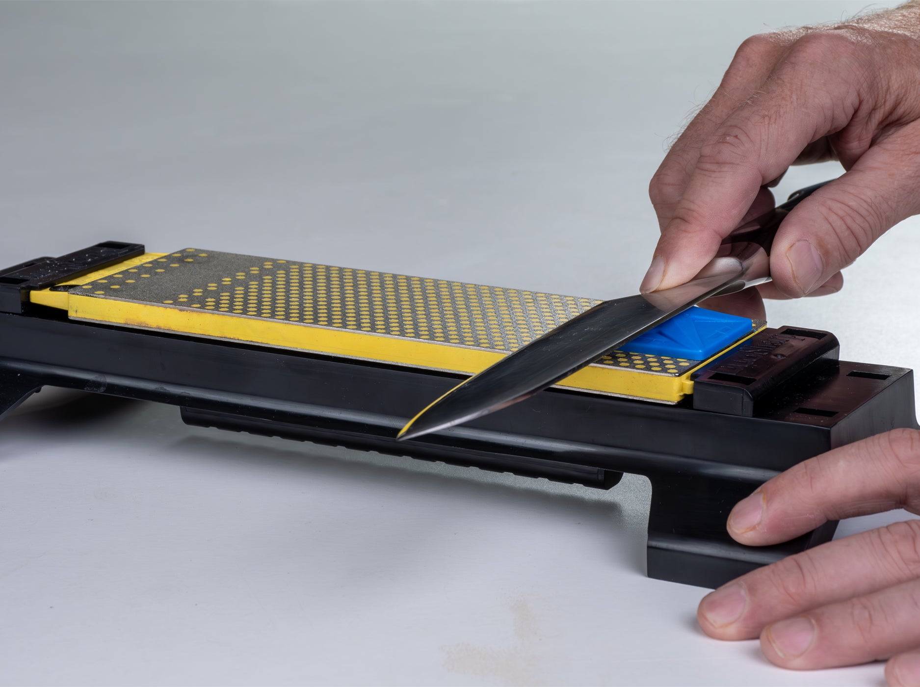 DMT EdgeSharp Magnetic Angle Guide — Sharpening Supplies